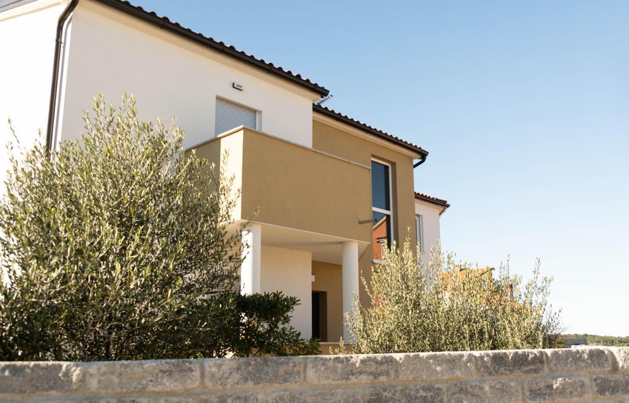 Paganor Apartments Pula Exterior photo